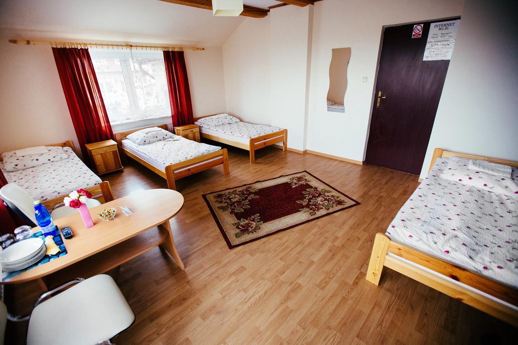 Tanie Noclegi 2 Kielce Exterior photo